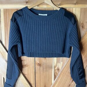 New with tags Urban Outfitters Gray Ribbed Knit Sweater Cropped Small